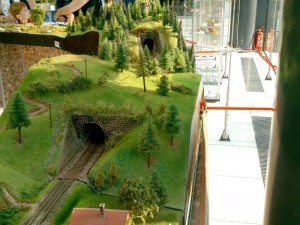 Na modelovom koľajisku slovenských tratí nesmú chýbať ani tunely.